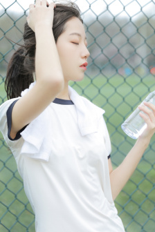 高攀1∨1H周时